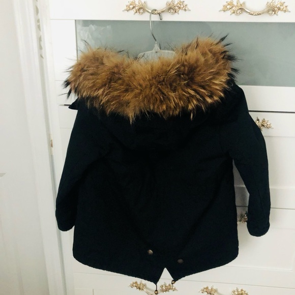Girls parka with real fur collar and lining - Picture 4 of 8